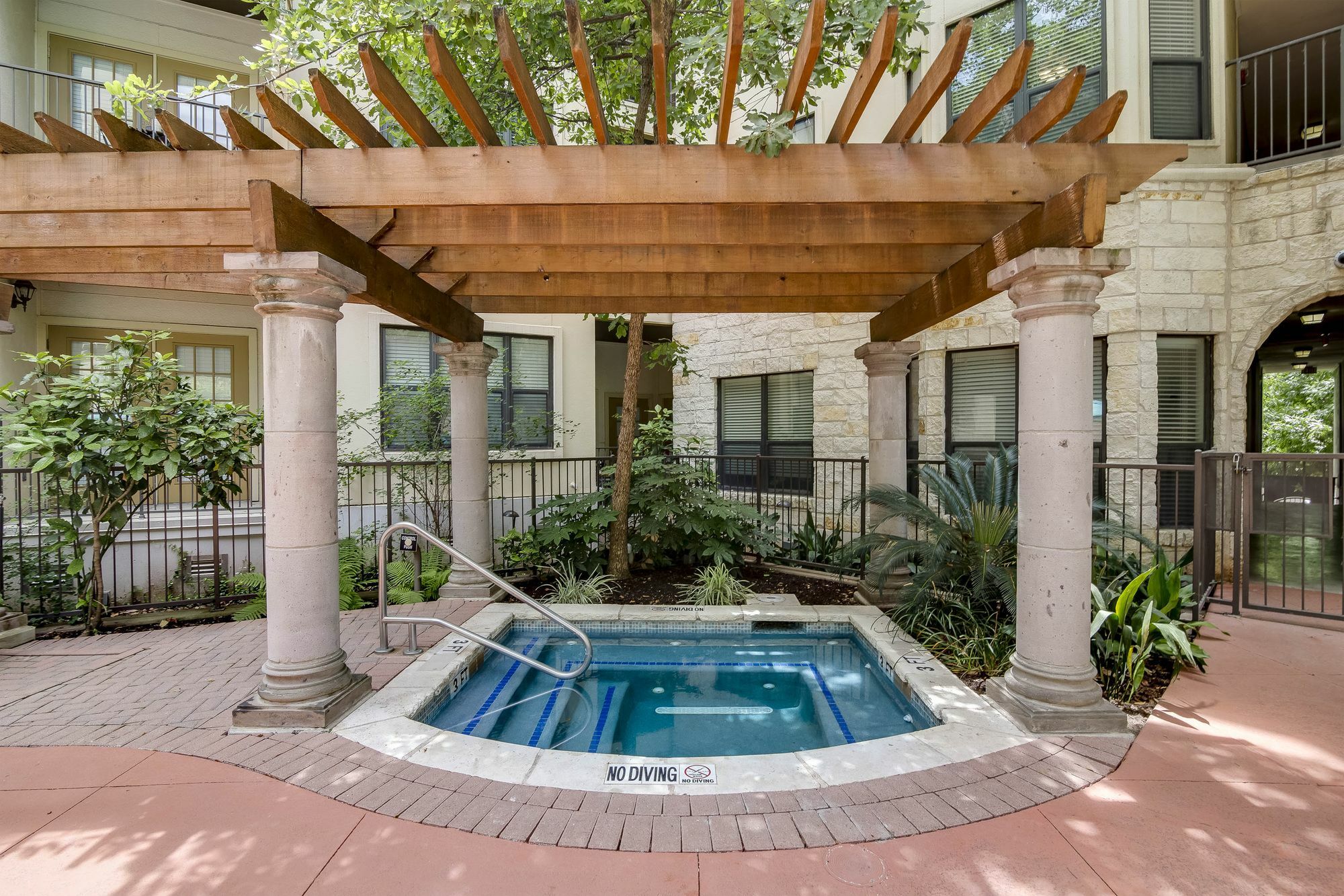Downtown District By Yourent Austin Exterior photo